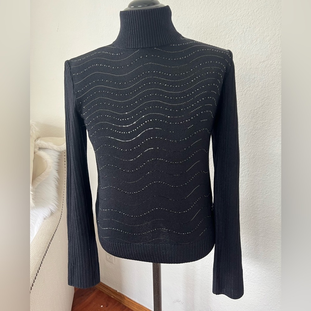 ST JOHN Turtle Neck with embellishments 6